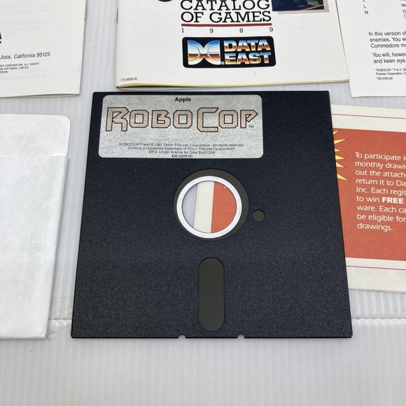 RoboCop PC Computer Game Apple iie, iic, iiGS Complete DATA EAST Vintage 1988 - Picture 10 of 11
